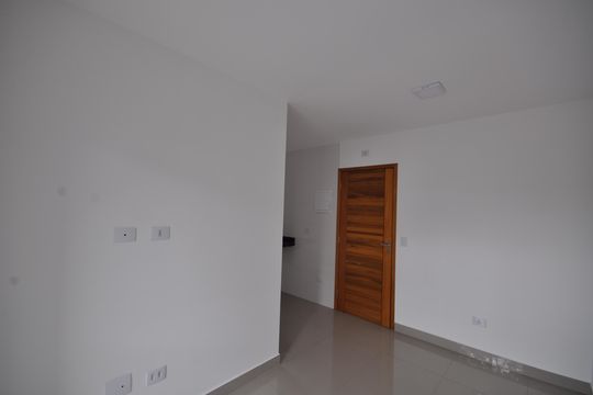 Sala de apartamento para alugar com 2 quartos, 43m² em Parque Casa de Pedra, São Paulo