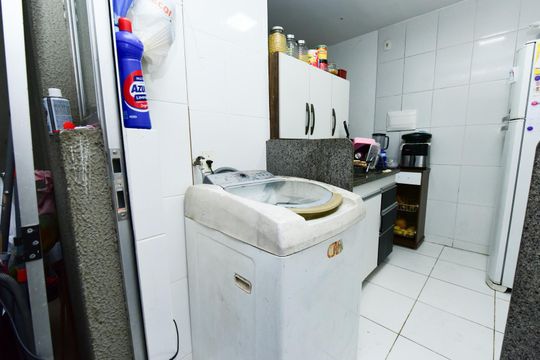 Cozinha e Área de Serviço de apartamento à venda com 2 quartos, 50m² em Santa Maria, Belo Horizonte