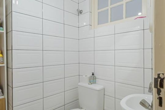 Banheiro de apartamento para alugar com 2 quartos, 60m² em Vila Ré, São Paulo