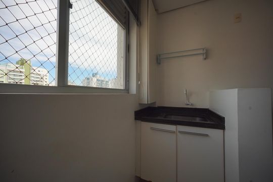 Área de Serviço  de apartamento para alugar com 2 quartos, 58m² em Campinas, São José