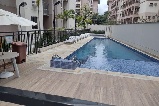 Área externa de apartamento à venda com 2 quartos, 48m² em Taquara, Rio de Janeiro