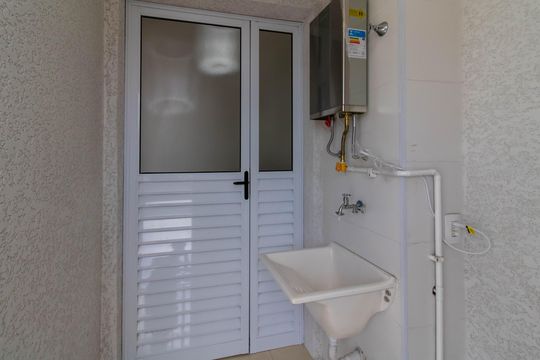 Area de Serviço  de apartamento para alugar com 2 quartos, 47m² em Vila das Bandeiras, Guarulhos