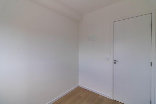 Quarto 2 de apartamento para alugar com 2 quartos, 47m² em Vila das Bandeiras, Guarulhos