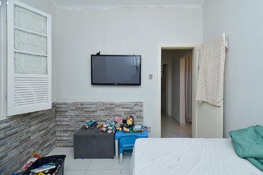Quarto 1 de casa para alugar com 2 quartos, 100m² em Santa Efigênia, Belo Horizonte