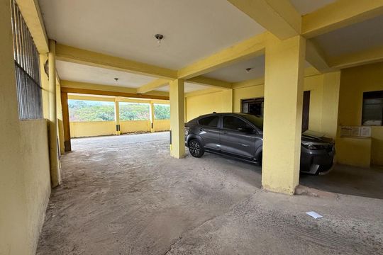 Garagem de casa à venda com 4 quartos, 550m² em Copacabana, Belo Horizonte
