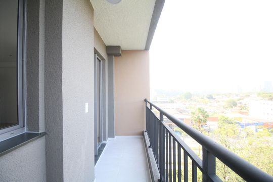 Varanda de kitnet/studio à venda com 0 quarto, 37m² em Morumbi, São Paulo