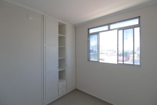 Quarto 2 de apartamento para alugar com 3 quartos, 140m² em Itapoã, Belo Horizonte
