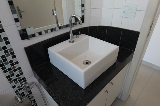 Banheiro Social de apartamento para alugar com 3 quartos, 140m² em Itapoã, Belo Horizonte