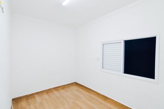 Quarto 2 de casa à venda com 2 quartos, 130m² em Vila Augusta, Guarulhos