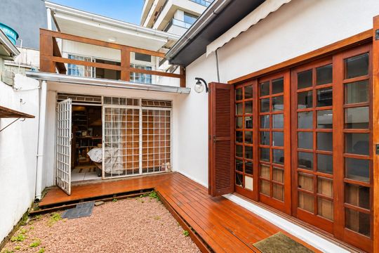 Área externa de casa de condomínio para alugar com 2 quartos, 350m² em Tristeza, Porto Alegre