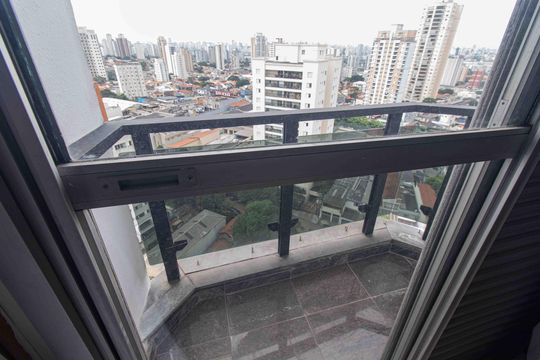 Varanda da Suíte de apartamento à venda com 3 quartos, 315m² em Vila Dom Pedro I, São Paulo