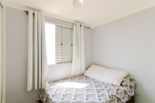 Quarto 1 de apartamento para alugar com 2 quartos, 42m² em Jardim Angelica, Guarulhos