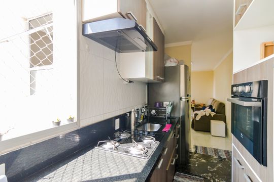 Cozinha de apartamento para alugar com 2 quartos, 42m² em Jardim Angelica, Guarulhos