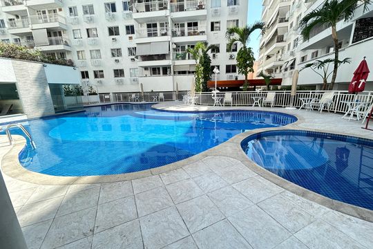 Área comum - Piscina de apartamento à venda com 2 quartos, 64m² em Osvaldo Cruz, Rio de Janeiro