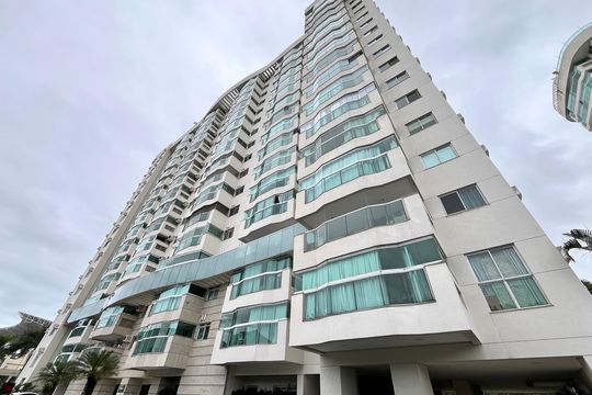 Fachada do bloco de apartamento à venda com 2 quartos, 70m² em Barra da Tijuca, Rio de Janeiro