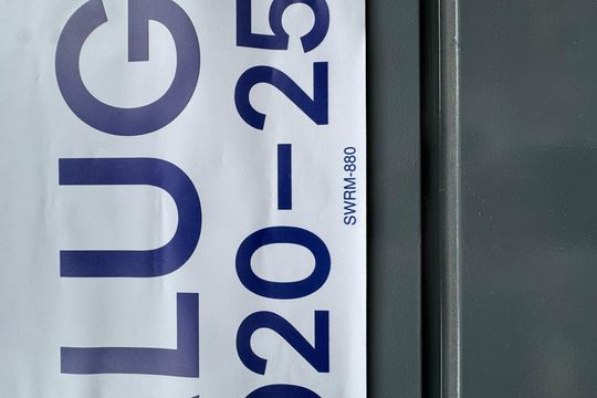 PLACA GRANDE de casa para alugar com 2 quartos, 500m² em Quitaúna, Osasco