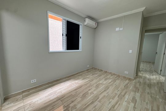 Suíte de casa para alugar com 2 quartos, 500m² em Quitaúna, Osasco