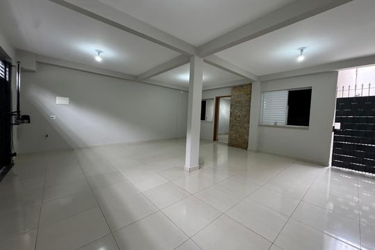Garagem de casa para alugar com 2 quartos, 500m² em Quitaúna, Osasco