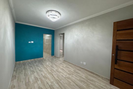 Casa para alugar com 2 quartos, 500m² em Quitaúna, Osasco