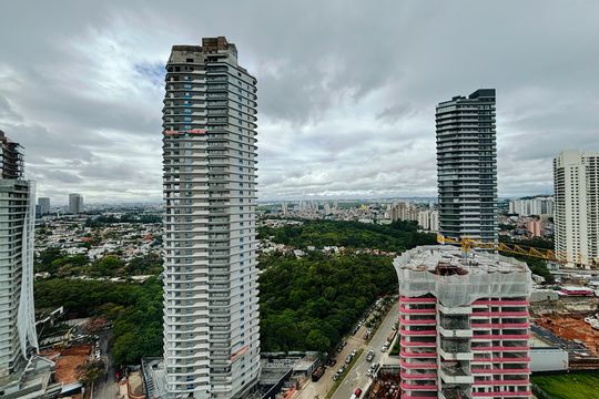 Vista da Sacada de apartamento à venda com 2 quartos, 87m² em Alphaville Comercial, Barueri