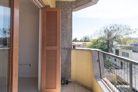 Quarto 1 de apartamento para alugar com 2 quartos, 89m² em Glória, Porto Alegre