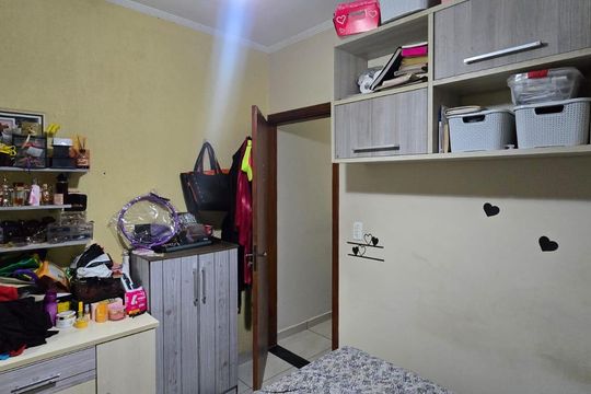 Suíte de casa à venda com 2 quartos, 125m² em Jardim Santa Cecilia, Guarulhos
