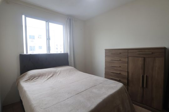 Quarto 1 de apartamento para alugar com 2 quartos, 42m² em São José, Canoas