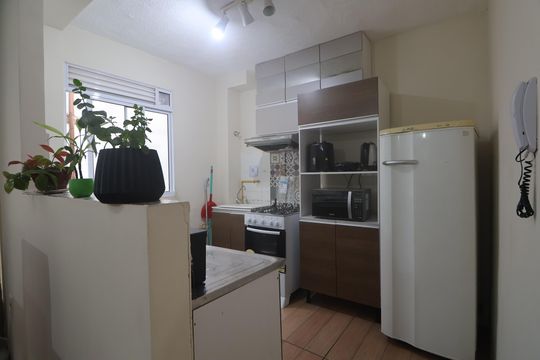Cozinha de apartamento para alugar com 2 quartos, 42m² em São José, Canoas