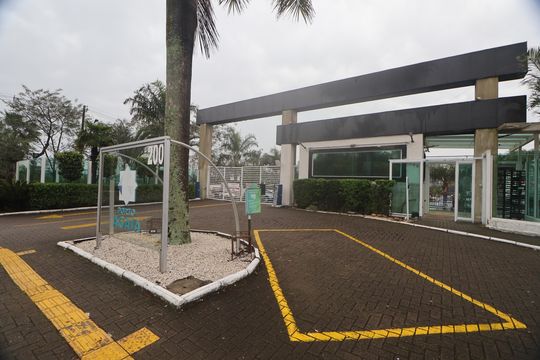 Fachada de apartamento para alugar com 2 quartos, 42m² em São José, Canoas