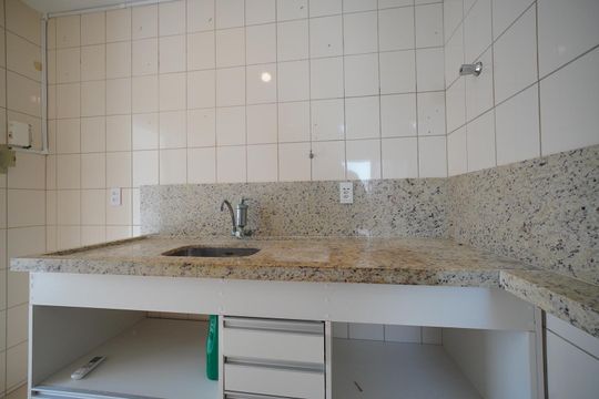 Cozinha  de apartamento para alugar com 2 quartos, 52m² em Itacorubi, Florianópolis