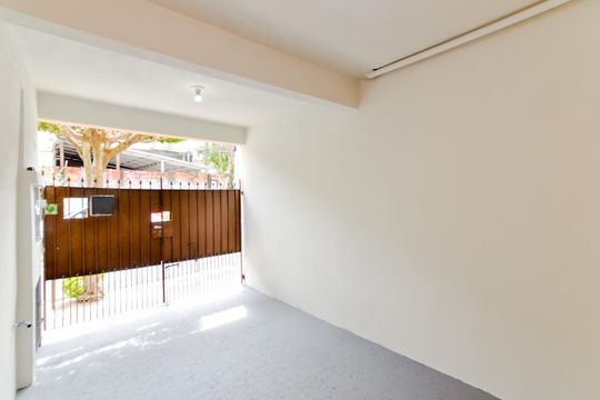 Garagem de casa para alugar com 2 quartos, 76m² em Jardim Rosa de Franca, Guarulhos