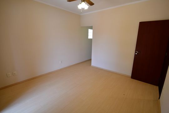 Quarto 3 - Suíte de casa de condomínio à venda com 4 quartos, 240m² em Conjunto Habitacional Vila Santana (sousas), Campinas