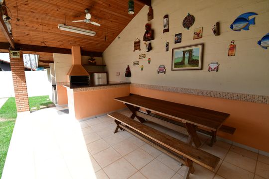 Varanda gourmet de casa de condomínio à venda com 4 quartos, 240m² em Conjunto Habitacional Vila Santana (sousas), Campinas