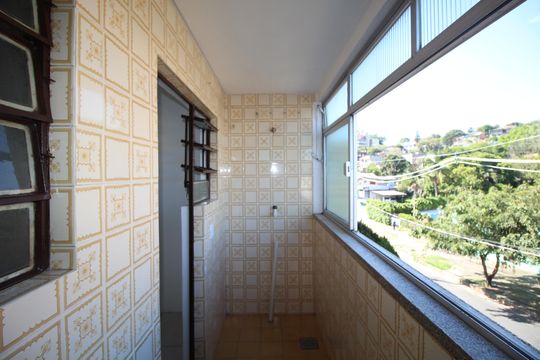 Área de Serviço de apartamento para alugar com 3 quartos, 70m² em Vila Jardim, Porto Alegre