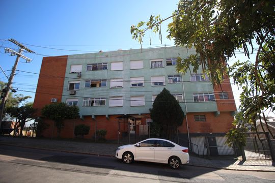 Fachada de apartamento para alugar com 3 quartos, 70m² em Vila Jardim, Porto Alegre