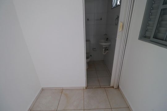 Quarto de serviço  de casa para alugar com 5 quartos, 300m² em Alto da Boa Vista, Ribeirão Preto