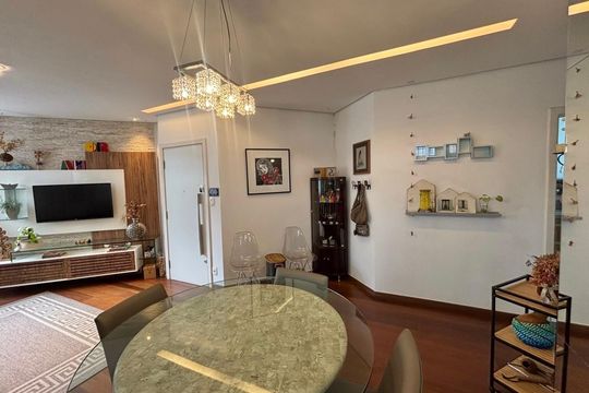 Sala de casa à venda com 4 quartos, 177m² em Anchieta, Belo Horizonte