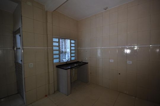 Cozinha de casa para alugar com 2 quartos, 80m² em Vila Ede, São Paulo