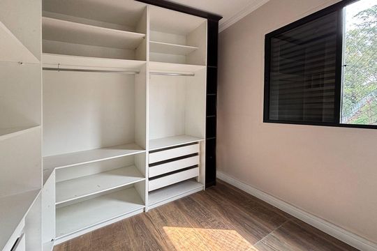 Quarto 3 de apartamento para alugar com 3 quartos, 78m² em Vila Andrade, São Paulo