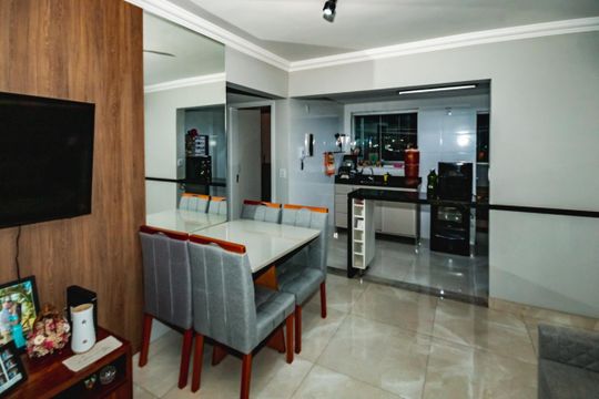 Sala de apartamento à venda com 2 quartos, 60m² em Santa Monica, Belo Horizonte