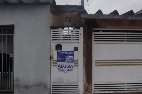 Fachada de casa à venda com 2 quartos, 100m² em Canhema, Diadema