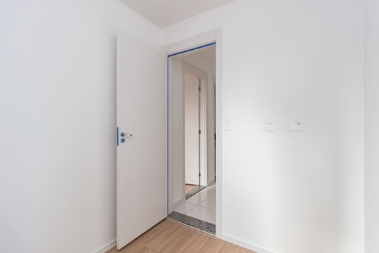 Quarto 1 de apartamento à venda com 2 quartos, 36m² em Vila Bertioga, São Paulo