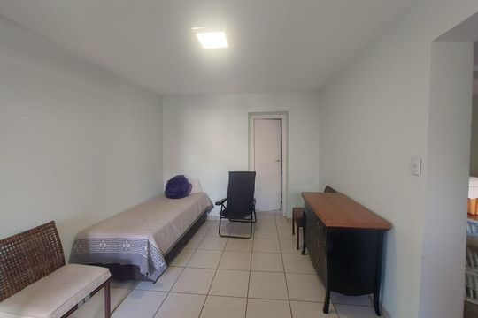 quarto 2 de casa à venda com 5 quartos, 341m² em Carlos Prates, Belo Horizonte