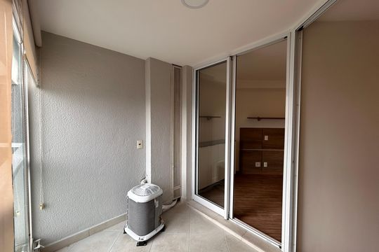 Varanda da Sala de apartamento à venda com 1 quarto, 50m² em Campo Belo, São Paulo