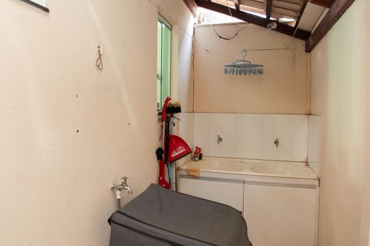 Cozinha e Área de Serviço de casa para alugar com 3 quartos, 77m² em Industrial São Luiz, Contagem