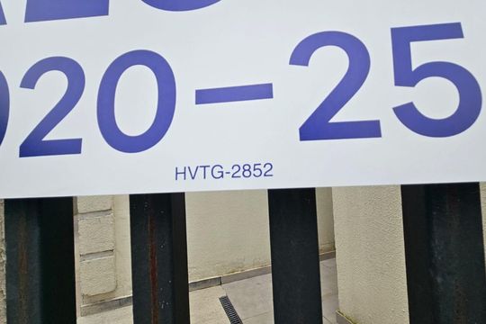 Placa de apartamento para alugar com 1 quarto, 34m² em Chácara Seis de Outubro, São Paulo