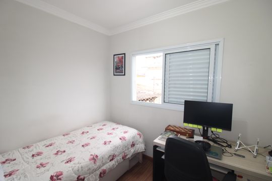Quarto 1 de apartamento à venda com 2 quartos, 47m² em Vila Mazzei, São Paulo