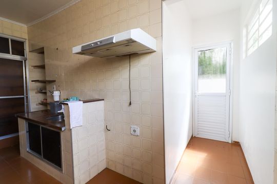 Casa para alugar com 4 quartos, 262m² em Cambuí, Campinas