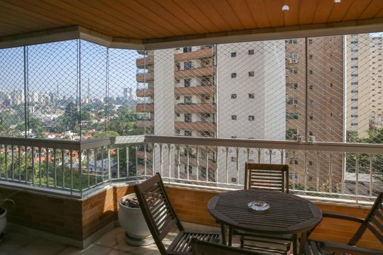Sacada de apartamento à venda com 4 quartos, 320m² em Perdizes, São Paulo