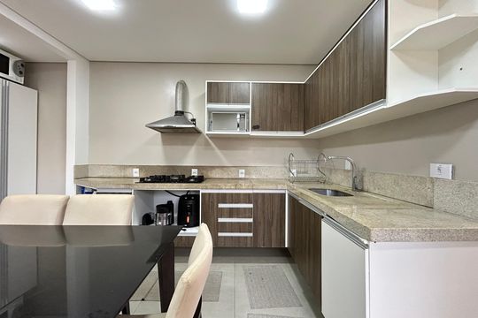 Cozinha de casa para alugar com 4 quartos, 120m² em Campeche, Florianópolis